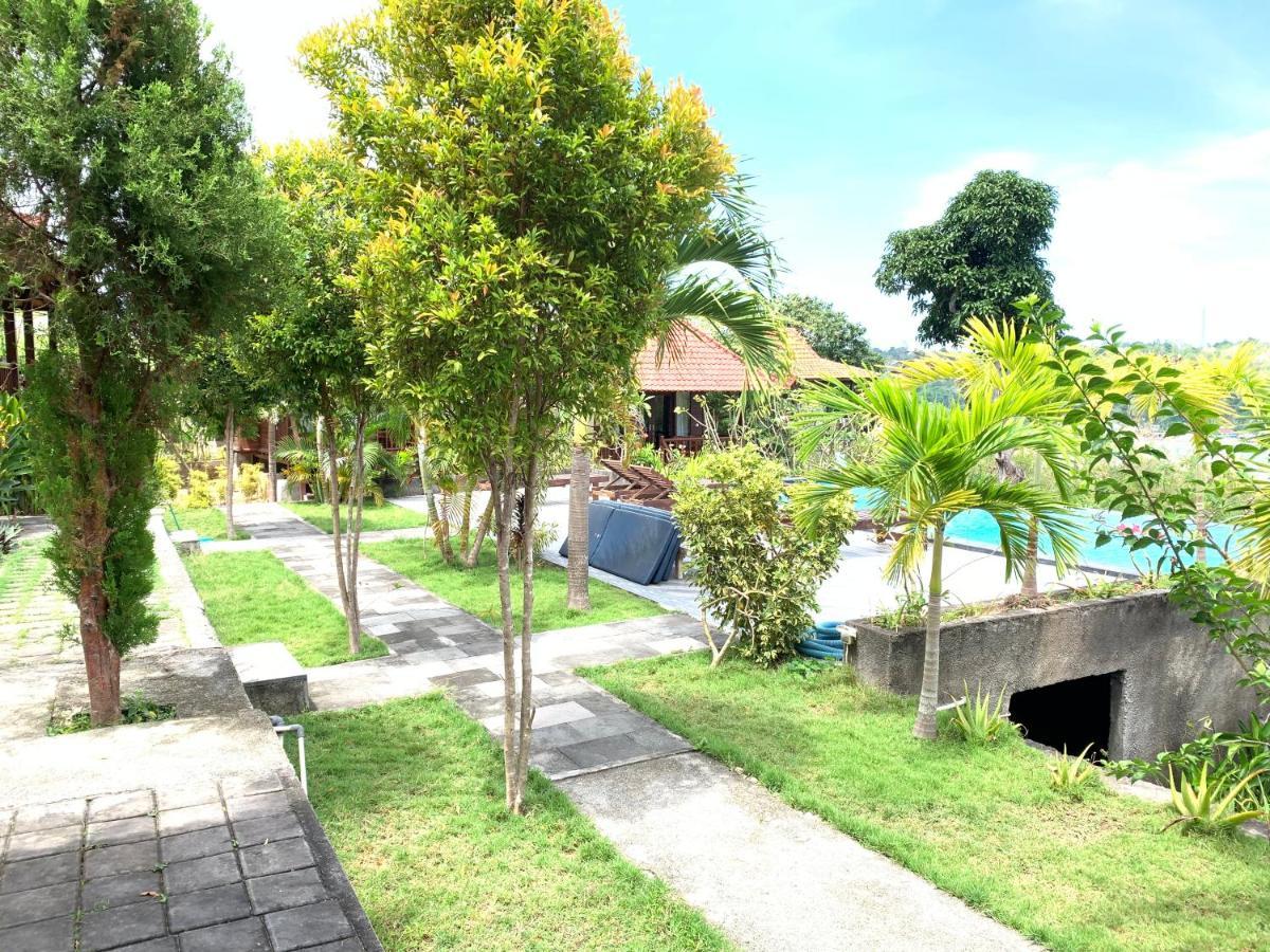 Bukit Permata Lembongan Hotel Exterior photo